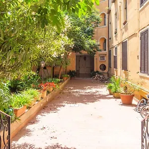 Affittacamere Le Di Borgo, Roma